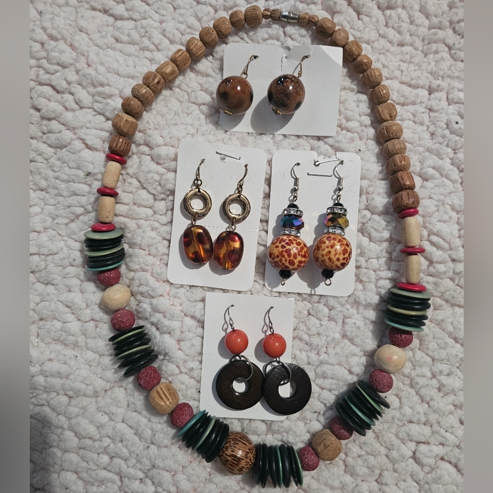 Bohemian Multicolor Necklace and Earring Set